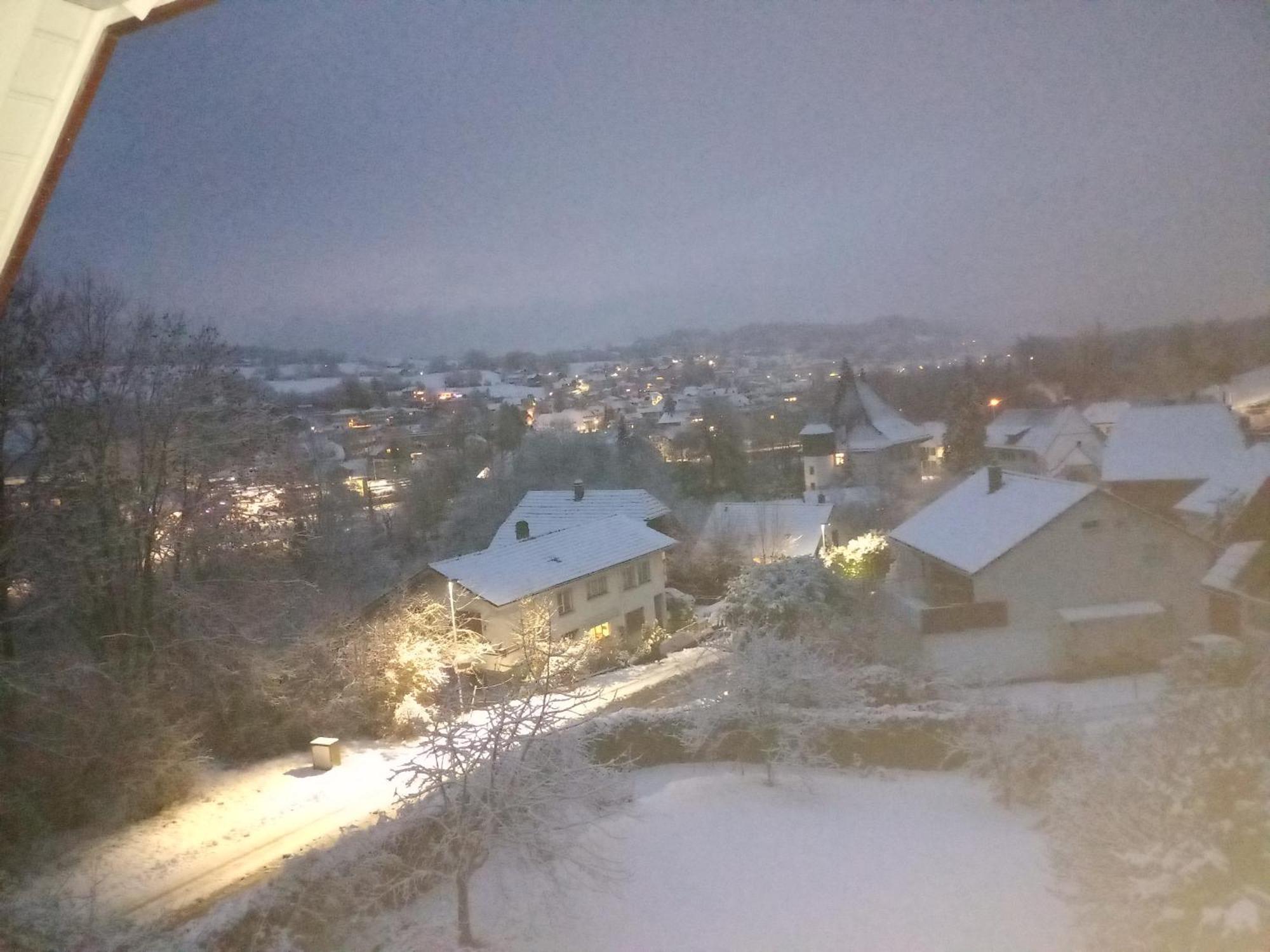 Casa Nemea Apartman Neuenegg Kültér fotó