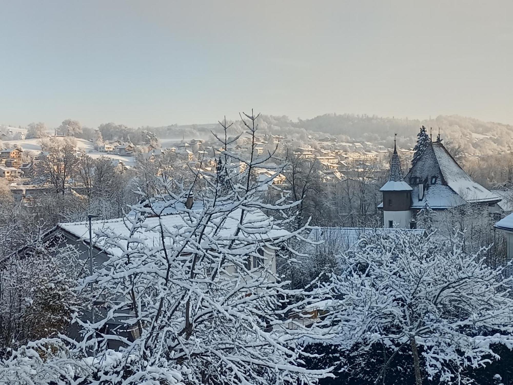 Casa Nemea Apartman Neuenegg Kültér fotó